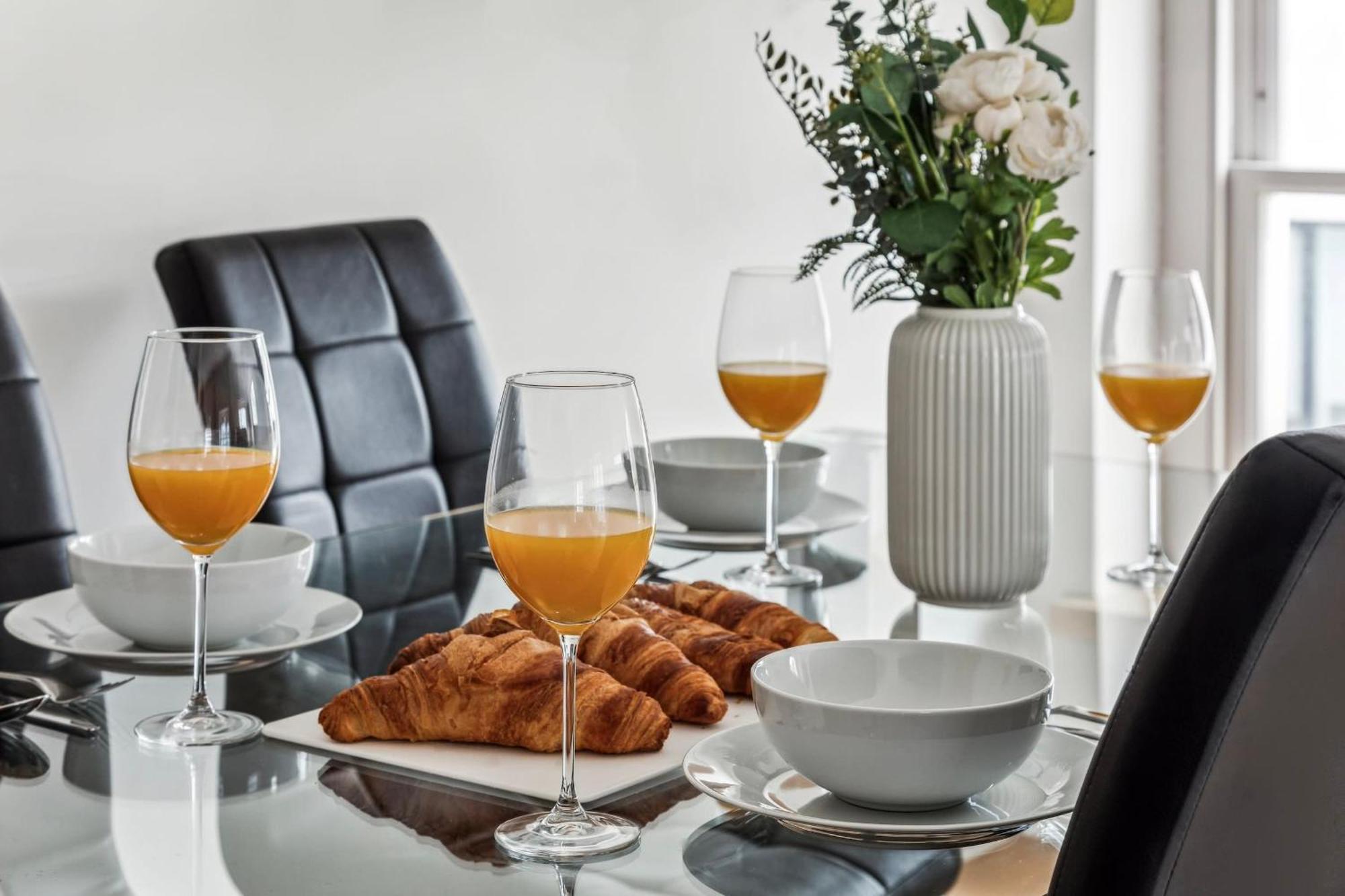 Modern 1Br In Central Fitzrovia - Cityapartmentstay ロンドン エクステリア 写真