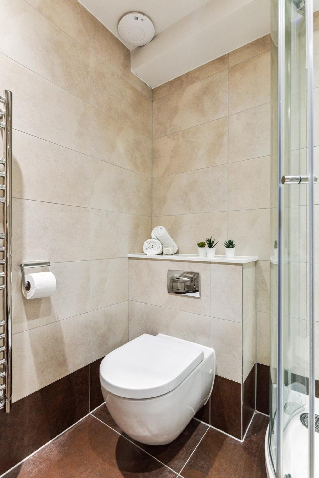 Modern 1Br In Central Fitzrovia - Cityapartmentstay ロンドン エクステリア 写真