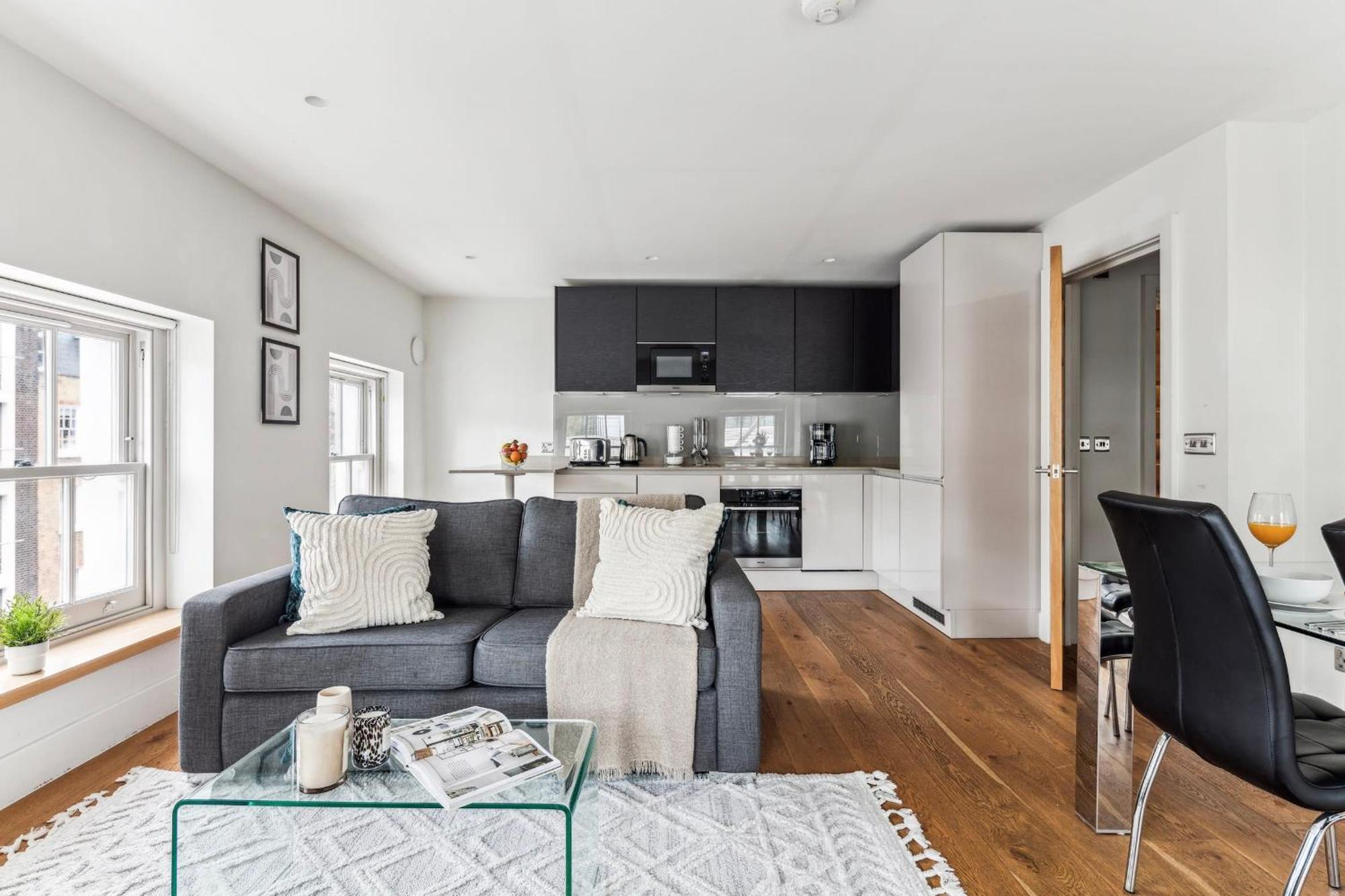 Modern 1Br In Central Fitzrovia - Cityapartmentstay ロンドン エクステリア 写真