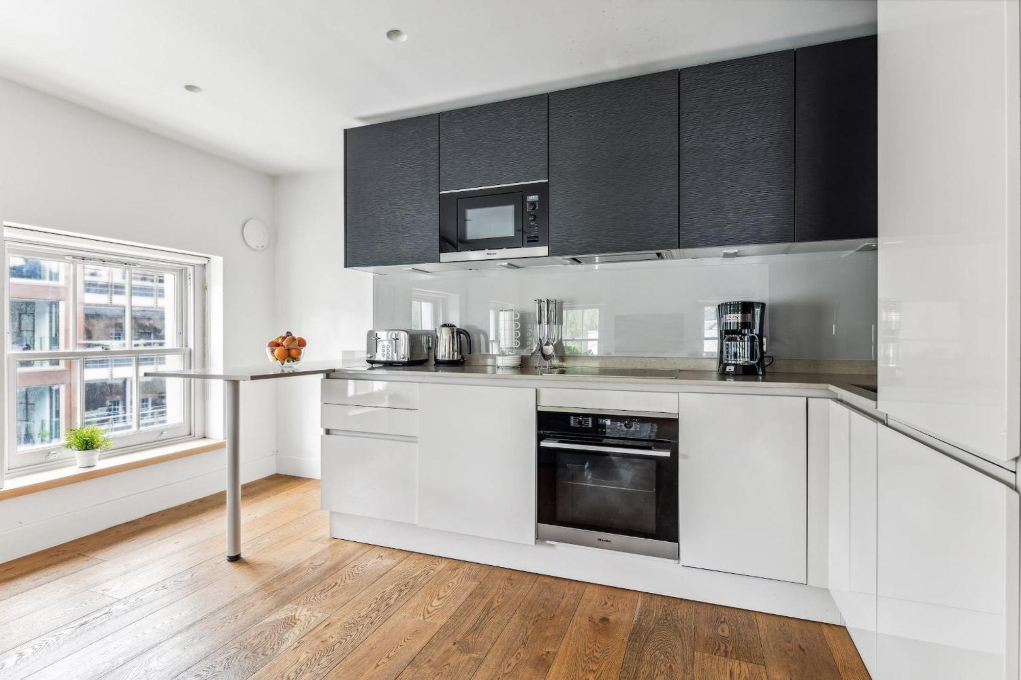 Modern 1Br In Central Fitzrovia - Cityapartmentstay ロンドン エクステリア 写真